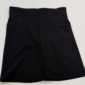 Vuori Black High-Waisted Women's Shorts